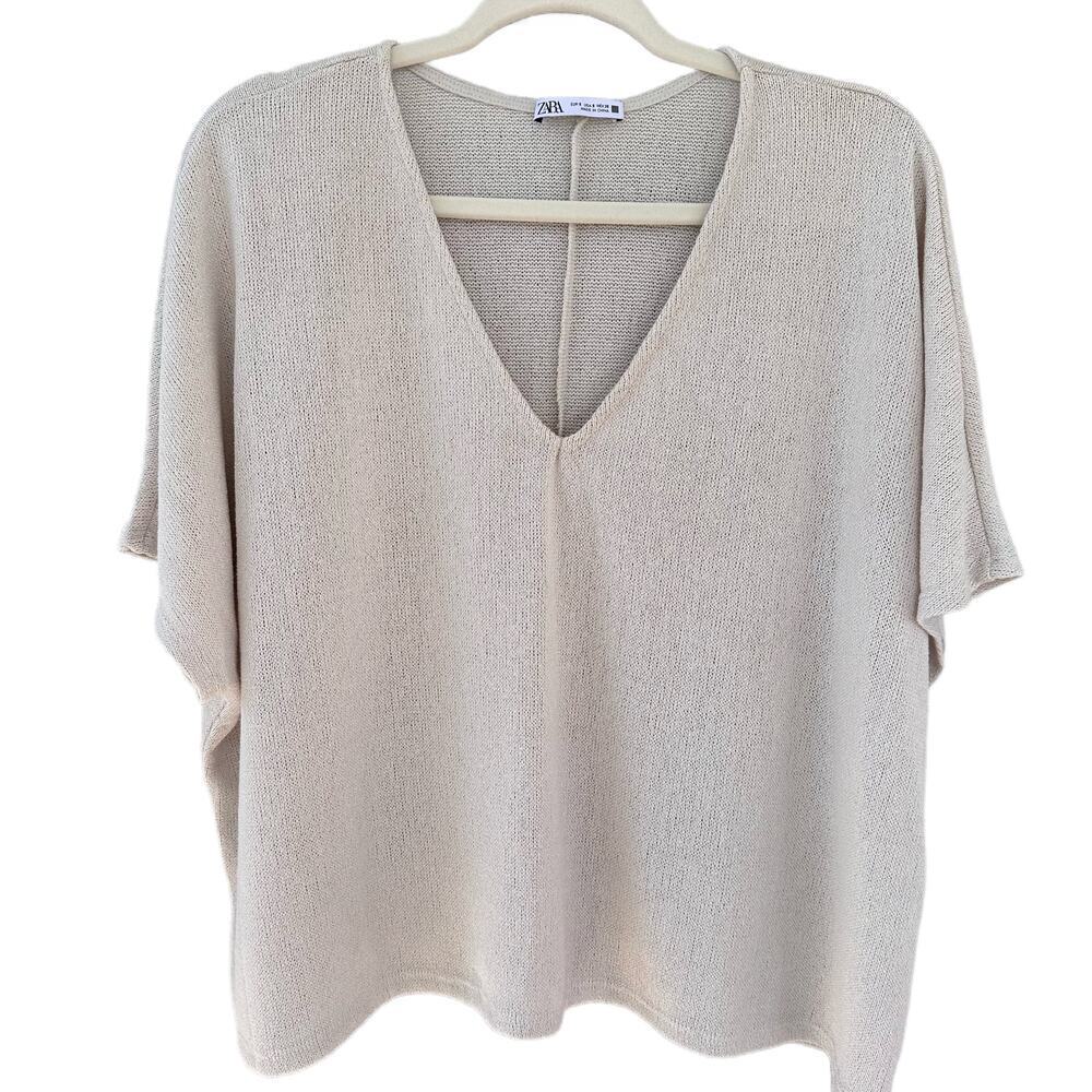 Zara Off White Short Sleeve Sweater with Vee-Back, Size S